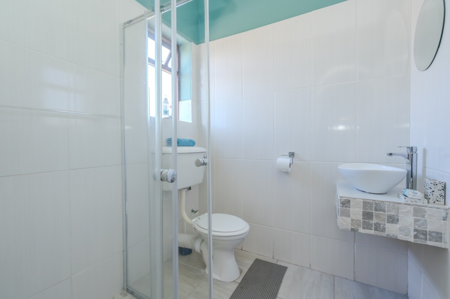 4 Bedroom Property for Sale in Middedorp Western Cape